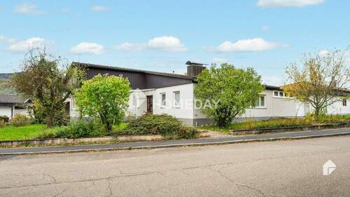 Außenansicht 1 - 8 Zimmer Einfamilienhaus in Mössingen