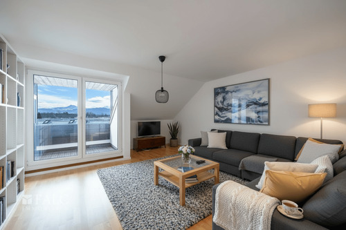 Einrichtungsbeispiel Wohnzimmer KI-bearbeitet - 3 Zimmer Etagenwohnung zum Kaufen in Rosenheim