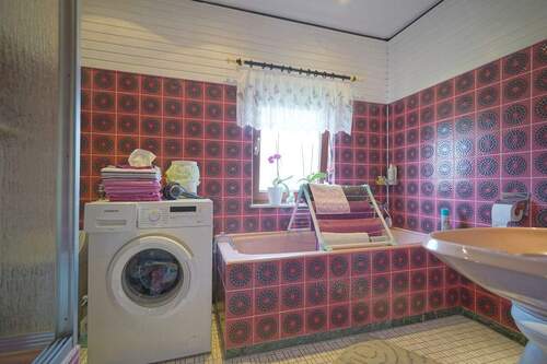 Dusch- und Wannenbad - 