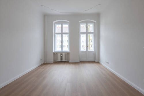 Wohnzimmer - 2 Zimmer Etagenwohnung zum Kaufen in Berlin