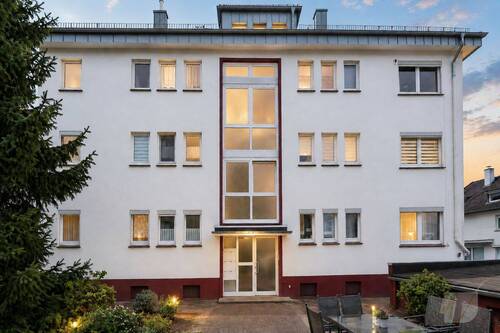 Hausansicht - 3 Zimmer Etagenwohnung zum Kaufen in Solingen