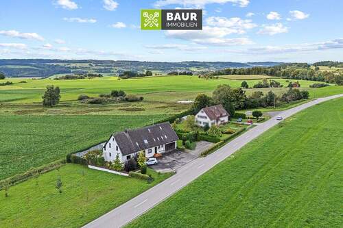 Luftbild - 1 Zimmer Mehrfamilienhaus, Wohnhaus zum Kaufen in Horgenzell