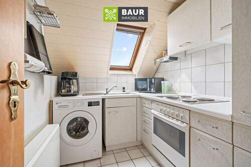 DG rechts Wohnung links Küche - 