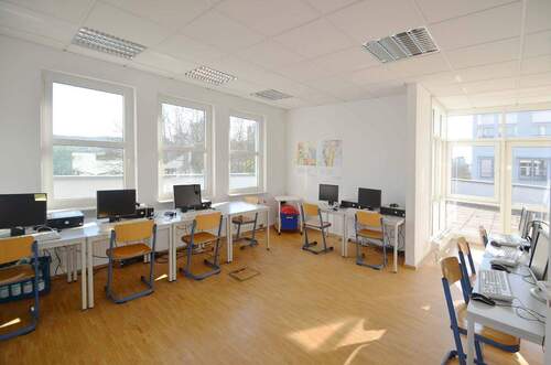 Büroraum - Top-Büros gegenüber der Stadthalle