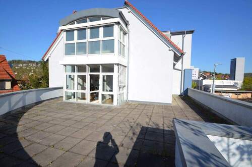 Terrasse - Büro mit 157,90 m&sup2; in Leonberg zur Miete