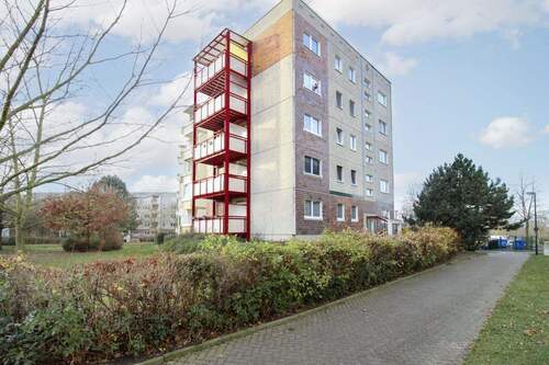 Außenansicht (3) - Wohnen in der Natur: Etagenwohnung mit Garten