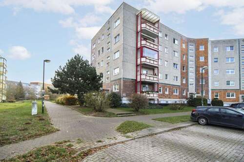 Außenansicht - 4 Zimmer Etagenwohnung zum Kaufen in Rostock