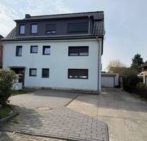 Gartenwohnung in ruhiger und dennoch zentrale Lage. - Langenfeld (Rheinland) Reusrath