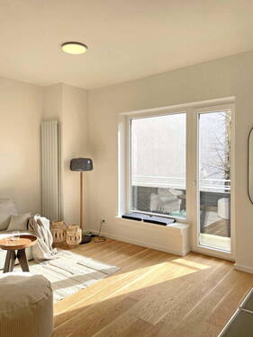 Wohnzimmer - 1 Zimmer Etagenwohnung zum Kaufen in Berlin