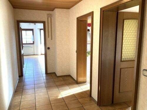 Flur - 5 Zimmer Einfamilienhaus in Malsch