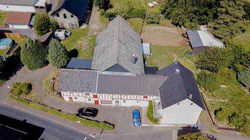 Drohnenaufnahme - 6 Zimmer Einfamilienhaus zum Kaufen in Altenkirchen