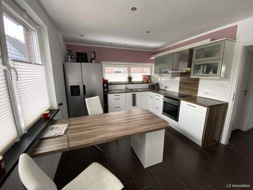 Küche - Einfamilienhaus mit 140,00 m&sup2; in Bockhorn zum Kaufen