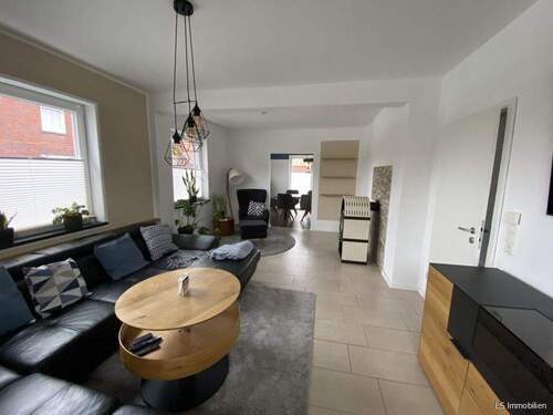 Wohnzimmer mit Kamin - 