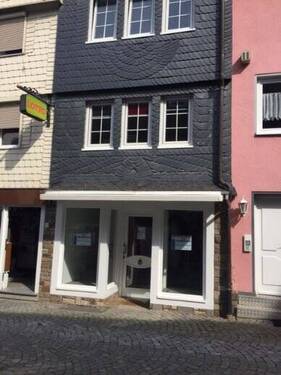 Hausansicht - Tolles Ladengeschäft mitten in der Haigerer Fußgängerzone gelegen