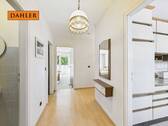 Flur - 2 Zimmer Etagenwohnung zum Kaufen in Augsburg / Kriegshaber