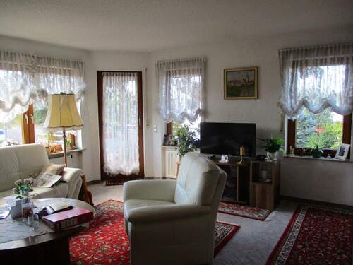 Wohnzimmer - PROVISIONSFREI: ANSCHAUEN - KAUFEN - EINZIEHEN