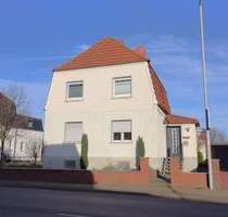 Modernisiertes Zweifamilienhaus im Innenstadtbereich mit großem Garten - auch wunderbar als Einfamilienhaus nutzbar - - Bünde