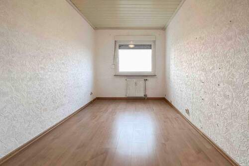 Schlafzimmer 1 - 3 Zimmer Etagenwohnung in Sankt Augustin