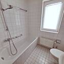 Bad mit Wanne - 