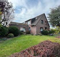 Zweifamilienhaus in TOP LAGE - vielseitig nutzbar, ebenerdiges LEBEN + Vermietung ! Modernisierungsbed.! - Varel