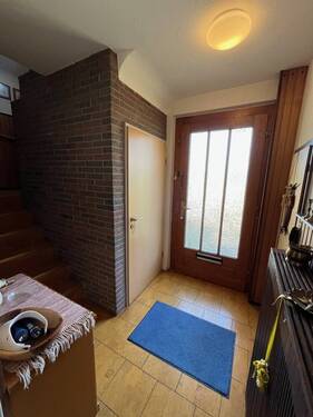 EG_Hauseingang_Flur - Mehrfamilienhaus, Wohnhaus mit 161,60 m² in Varel zum Kaufen