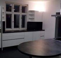 6 Zimmer, Küche, 2 Bäder, komplett Unterkellert, Ausbaureserve Spitzboden, Terrasse, GarageWerkstatt im Alleinauftrag ! - Schulzendorf