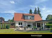 Gartenansicht - Modern und großzügig für die Familie