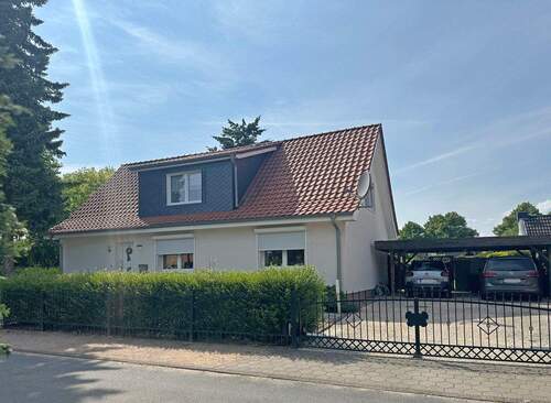 Straßenansicht - 5 Zimmer Einfamilienhaus zum Kaufen in Hamburg