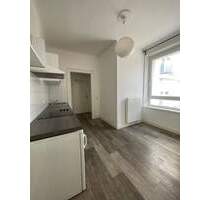 Moderne 2-Zimmer-Wohnung mit Balkon + Einbauküche - sofort beziehbar - Aachen