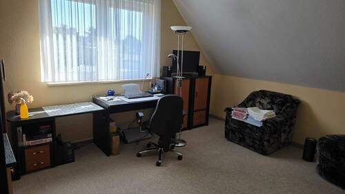 Zimmer im DG.jpg - 