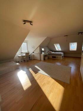 großes_Zimmer_OG2 - 