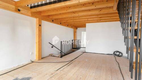 1. OG Wohnzimmer 1 / Küche - 