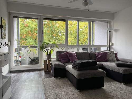 Wohnzimmer - 3 Zimmer Etagenwohnung in Baden-Baden