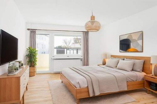 Schlafzimmer mit Möbel - 