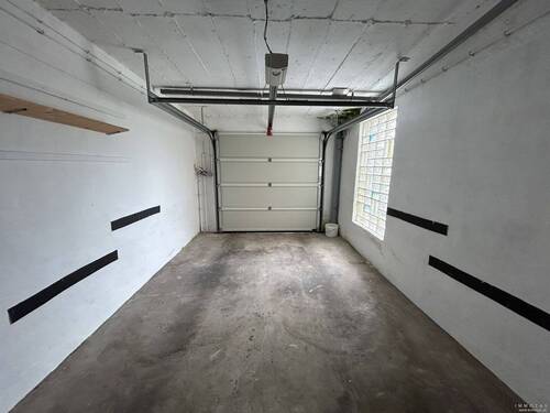 Garage - 