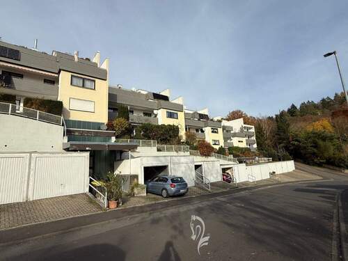 Ansicht Gebäude (Garage links) - 