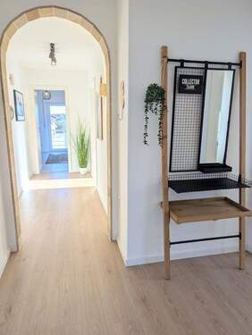 Flur - 3 Zimmer Etagenwohnung zum Kaufen in Kassel