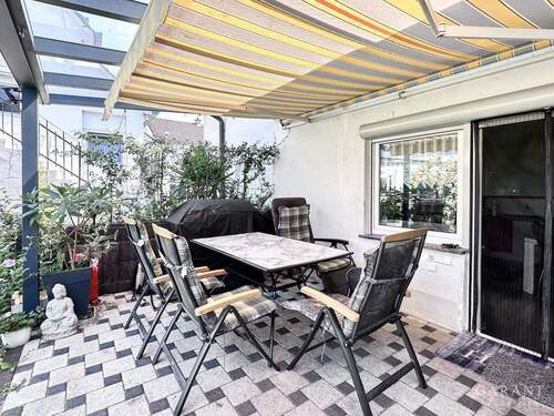 Terrasse - 8 Zimmer Mehrfamilienhaus, Wohnhaus in Sandhausen