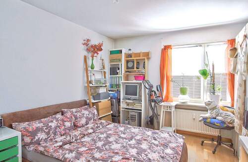 Schlafzimmer - 2 Zimmer Etagenwohnung zum Kaufen in Planegg