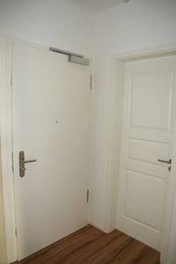 Flur (1) - 