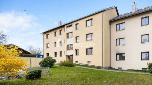 Außenansicht 3 - Gepflegte 1,5-Zi.-DG-Wohnung in ruhiger Lage mit Tageslichtbad und Weitblick