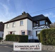 Ansprechendes Einfamilienhaus mit Einliegerwohnung und großem Grundstück in Raubach