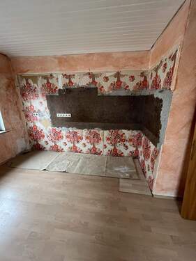 Platz für die Küche im DG - 