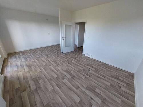 Wohnzimmer - 3 Zimmer Etagenwohnung zur Miete in Suhl