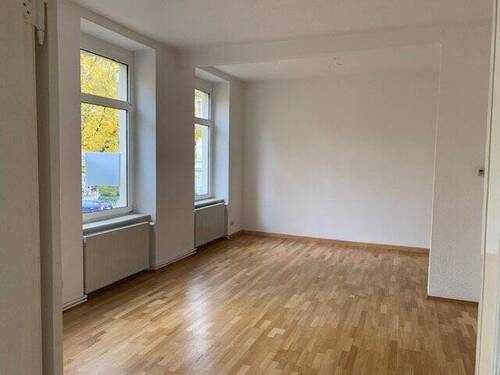 Wohnzimmer - 2 Zimmer Etagenwohnung zur Miete in Magdeburg