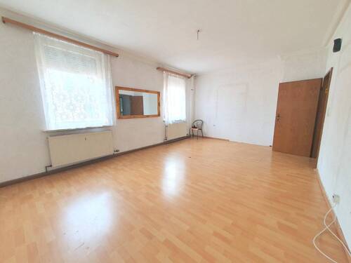 20250731_144744 - 4 Zimmer Etagenwohnung in Ludwigsburg