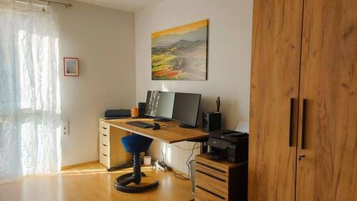 Büro / Kinderzimmer im OG - 