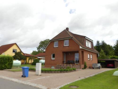 P1080205.JPG - 6 Zimmer Mehrfamilienhaus, Wohnhaus in Glasin