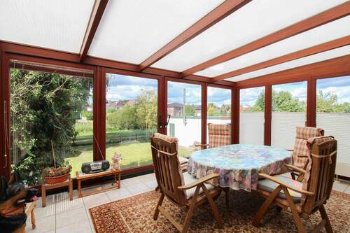 Wintergarten - 8 Zimmer Einfamilienhaus in Drage