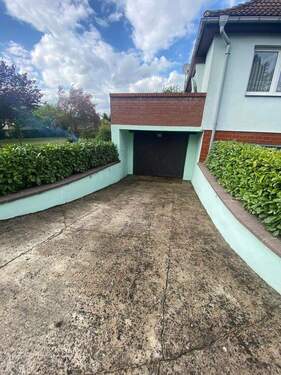 Zufahrt Garage - 